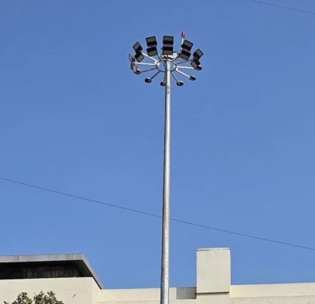 Motorized High Mast Lighting System in UK